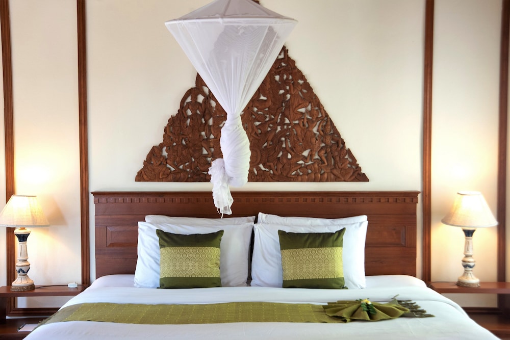 Royal Lanta Resort & Spa 16/71