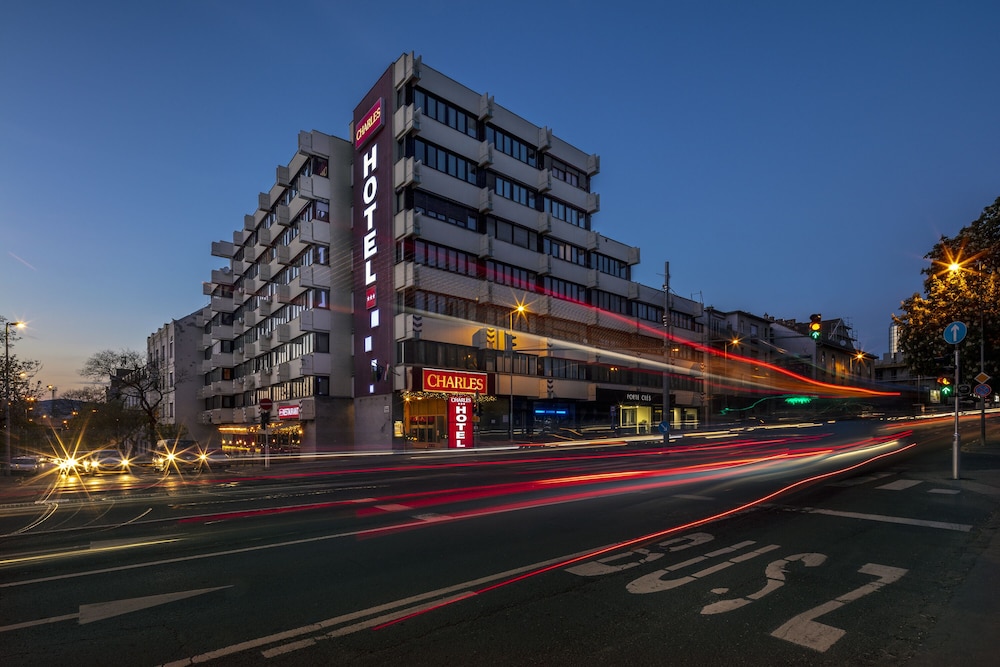 Hotel Charles 44/67