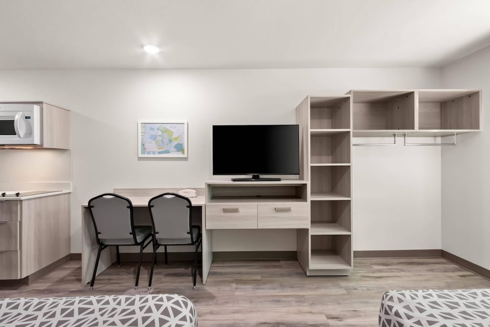 WoodSpring Suites Chandler Phoenix Medical Center 19/31