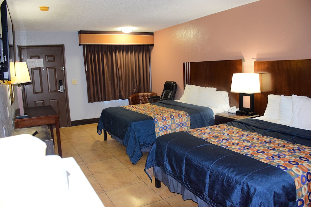 Econo Lodge 8/37