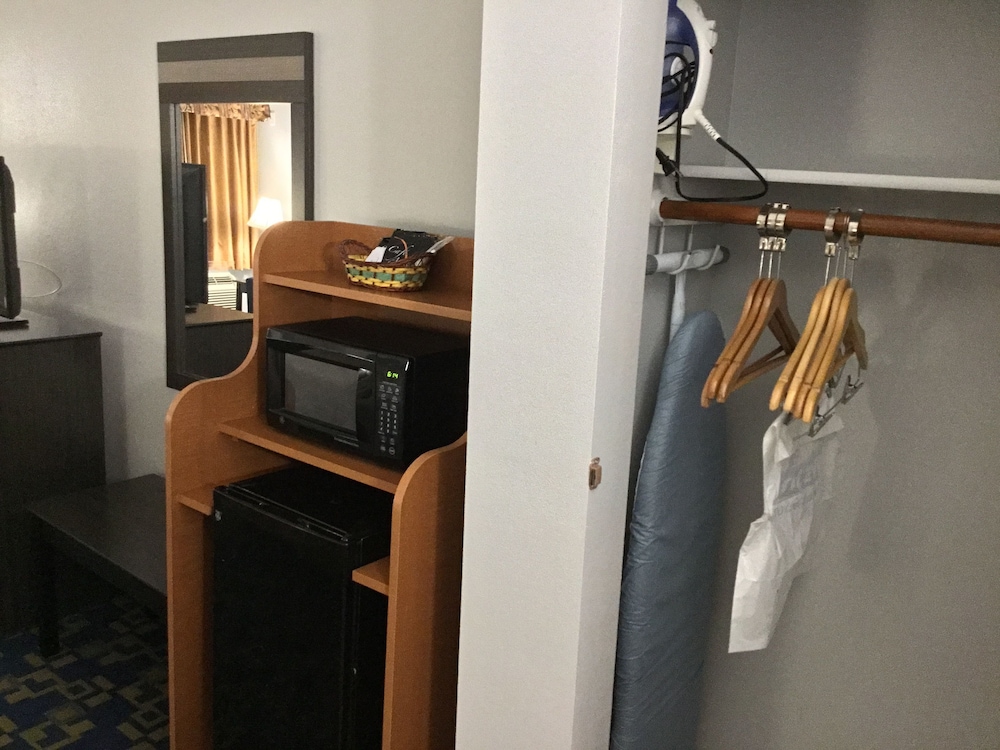 Days Inn By Wyndham Robstown 22/39