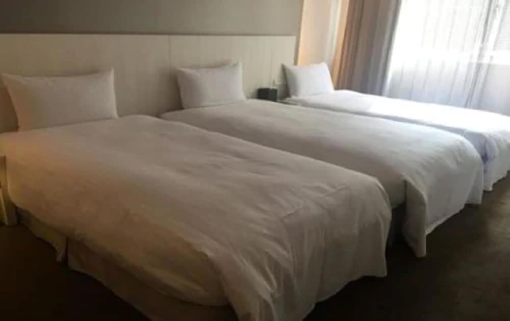 Forward Hotel Nangang 16/70