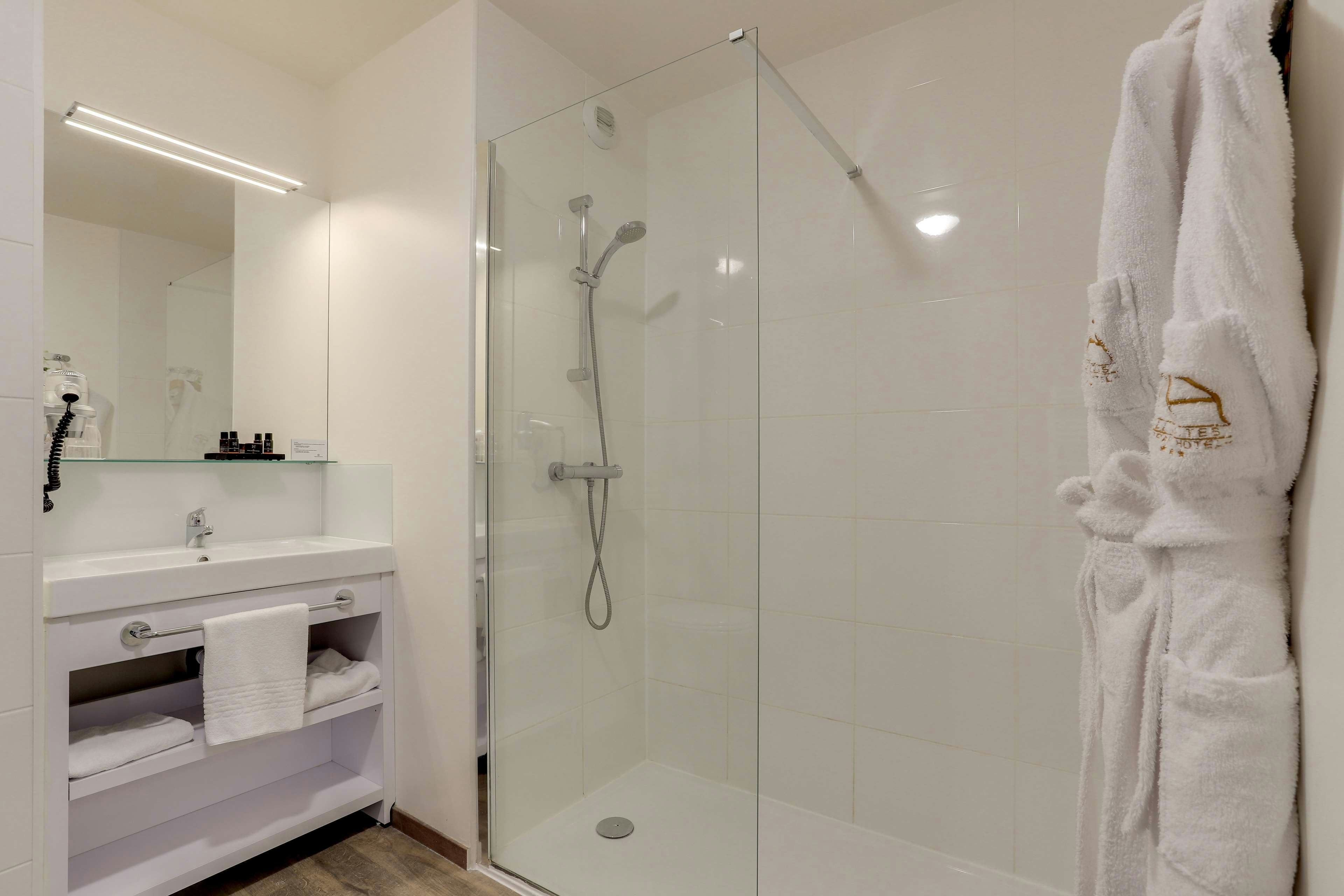 All Suites Appart Hotel Bordeaux Pessac 33/35