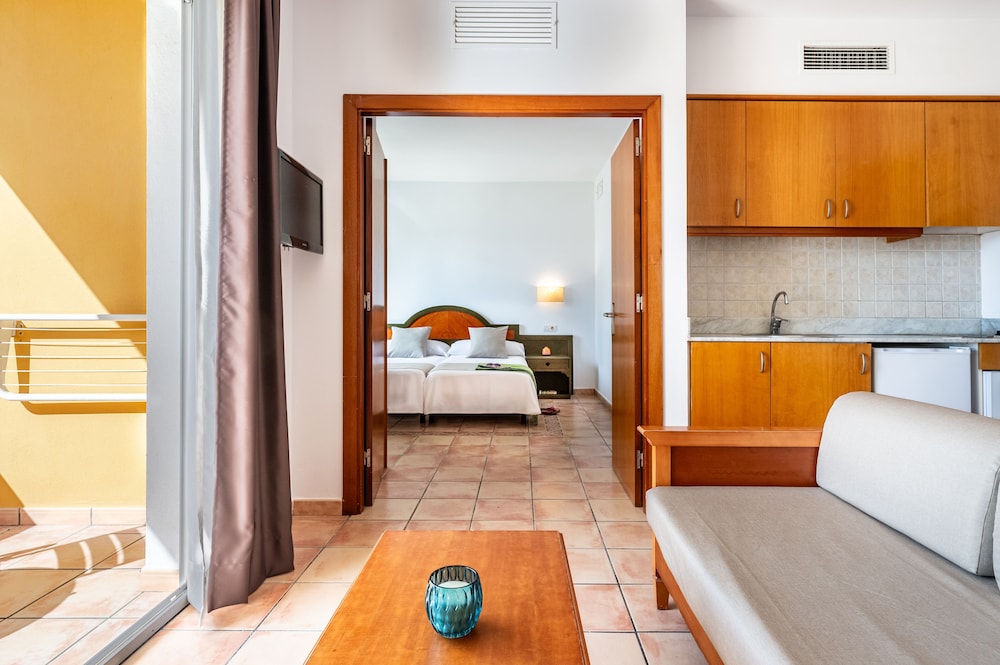 Aparthotel Vibra Blanc Palace 65/65