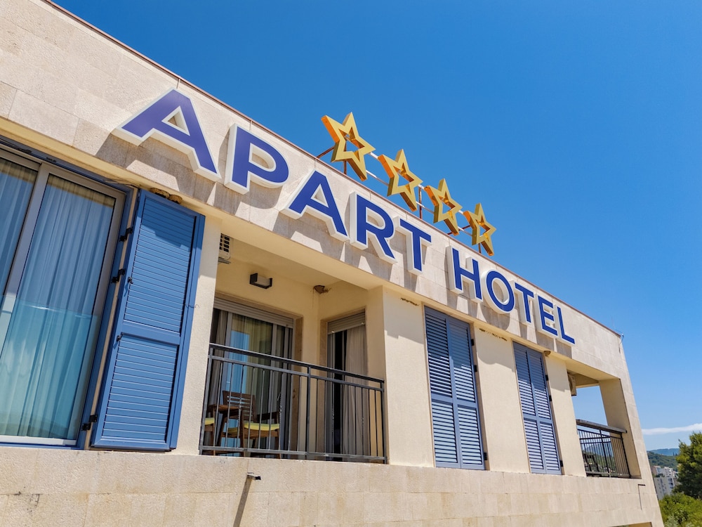 Apart Hotel Ms Katnjanin 8/75