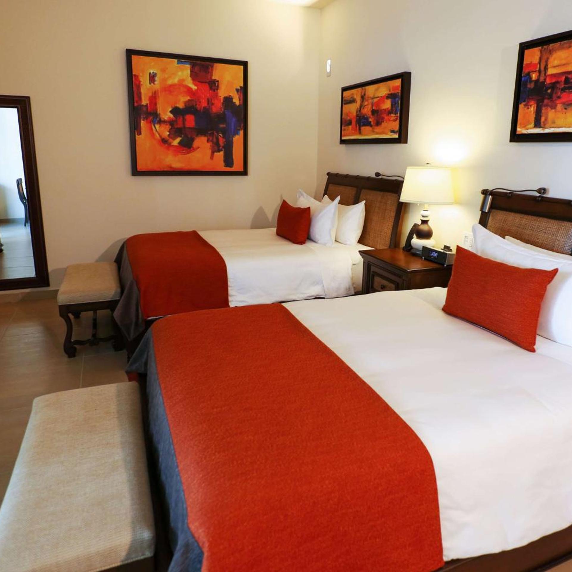 3 Bedrooms, Villa