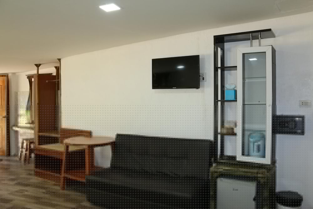 Ruan Mai Naiyang Beach Resort 49/76