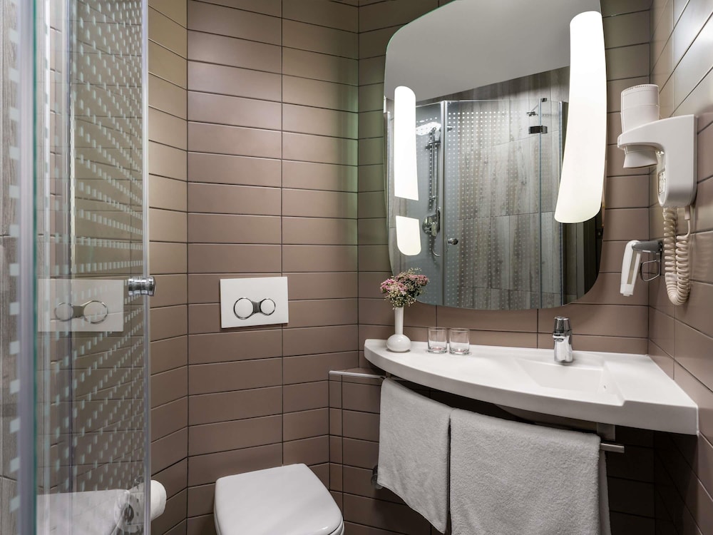 IBIS ISTANBUL TUZLA HOTEL 46/48