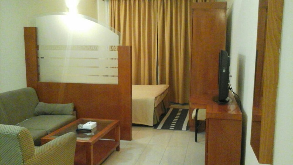 Al Raien Hotel Apartment 8/15