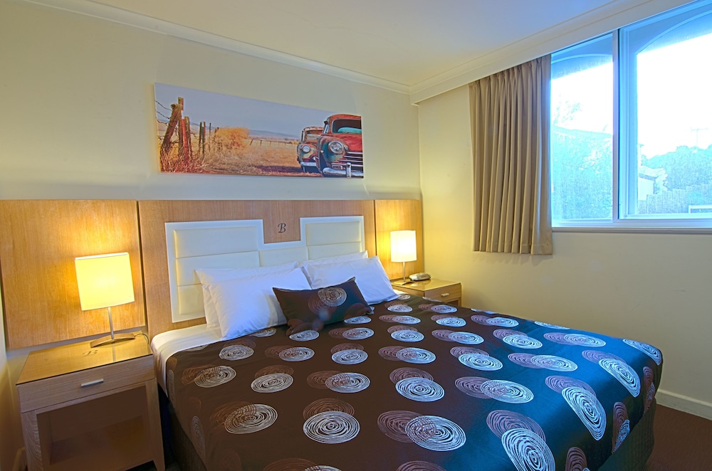 2 BEDROOMS, EXECUTIVE, APARTMENT