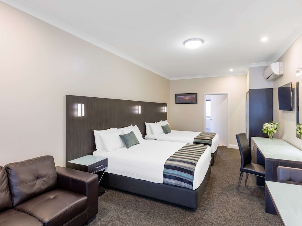 Mercure Goulburn 17/44