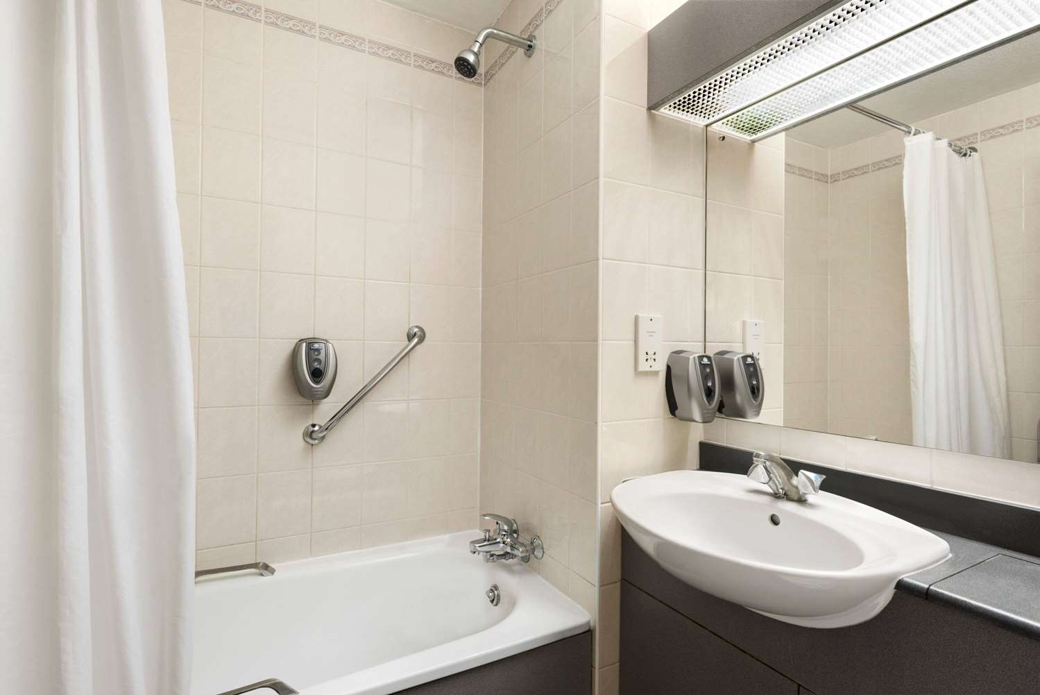 Days Inn by Wyndham Stafford 9/10