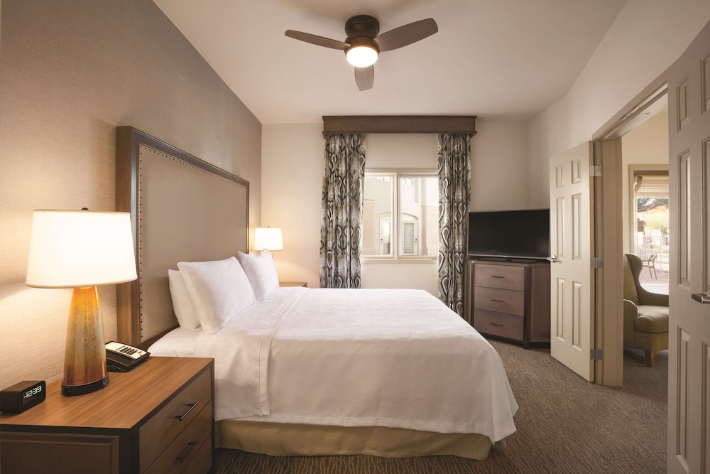 Homewood Suites by Hilton Tucson/St. Philip s Plaza Univ 15/48