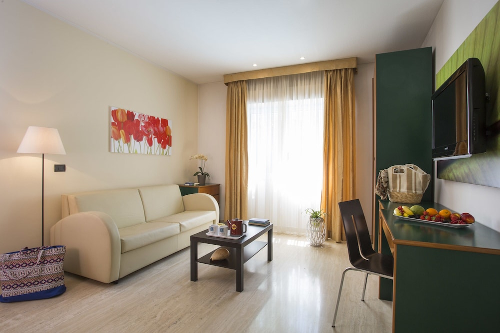 Astoria Suite Hotel 22/41