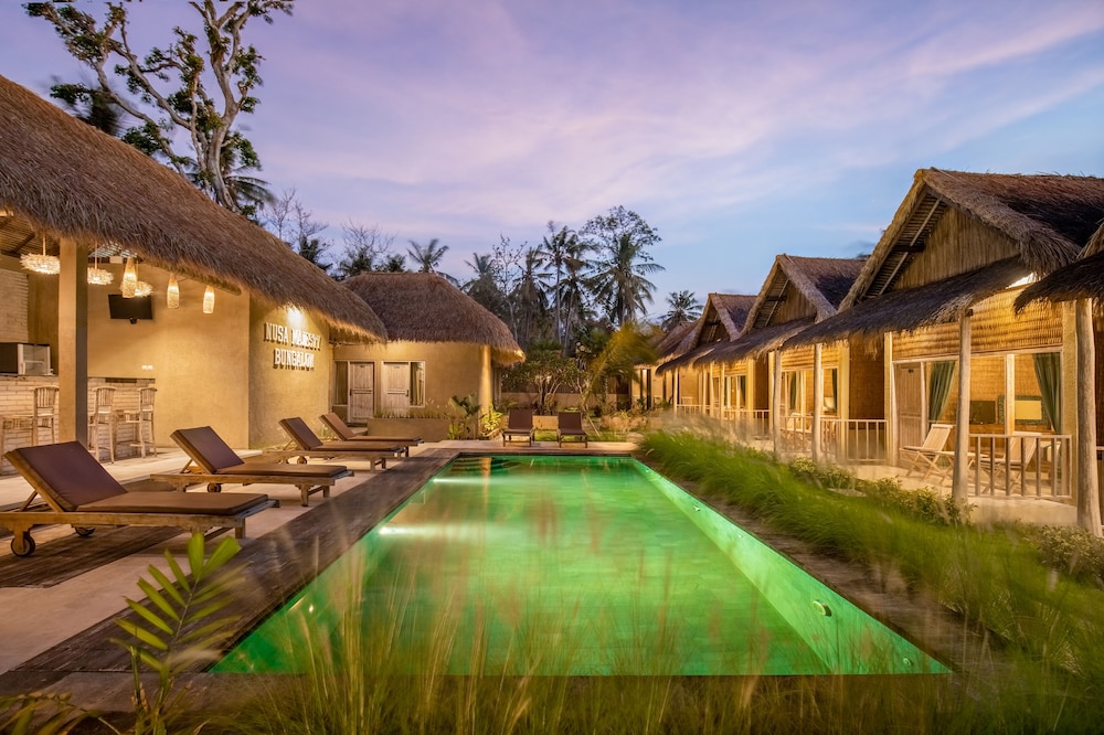Nusa Majesty Bungalow 23/30