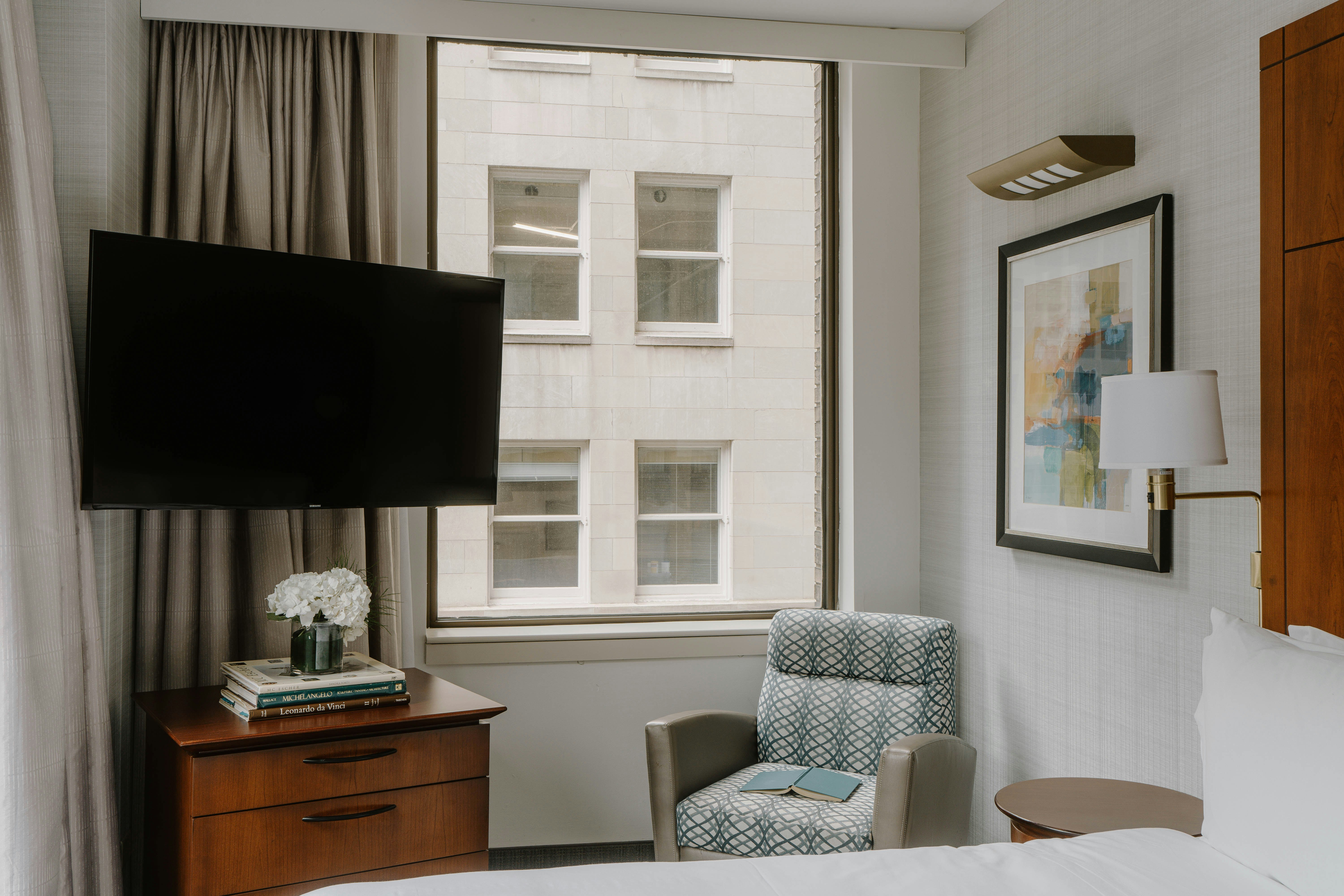 Central Loop Hotel 34/54