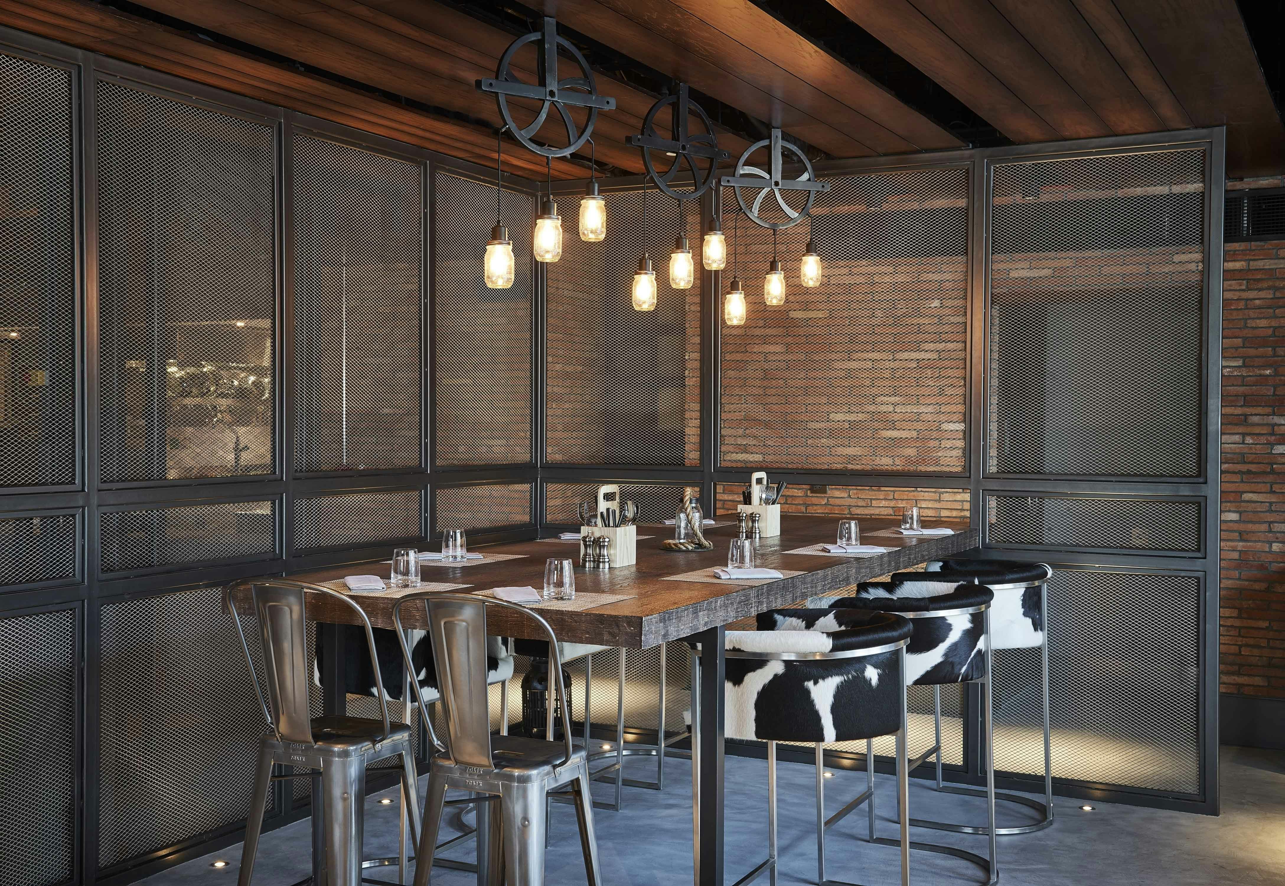 restaurant cafeteria