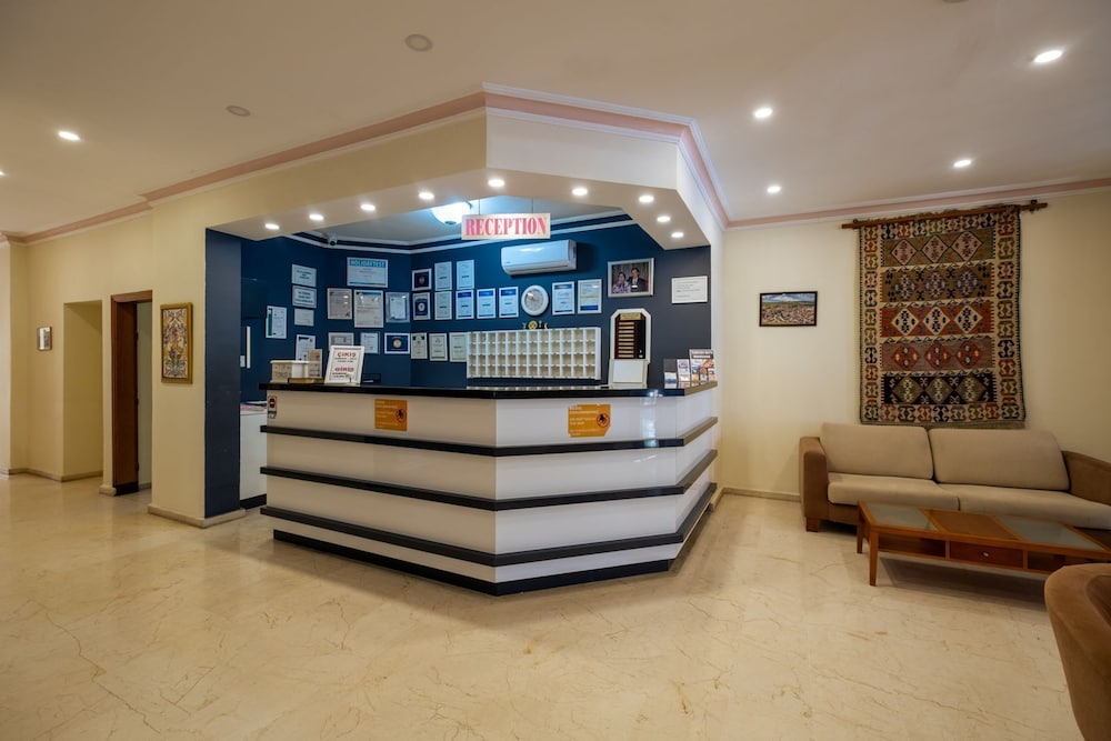 Miray Hotel 26/70