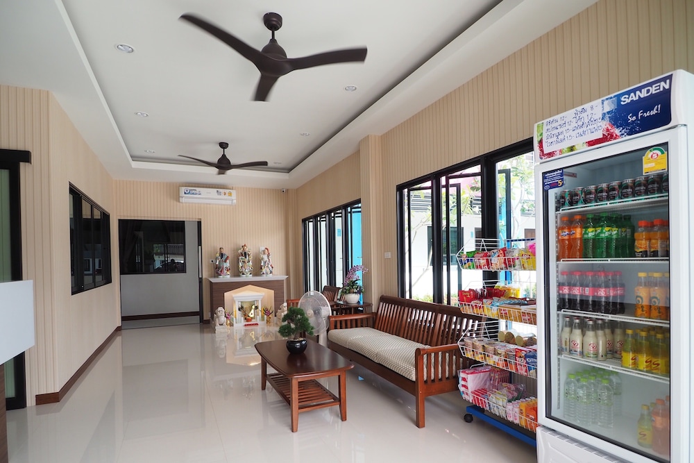 Waritthon Residence 19/24