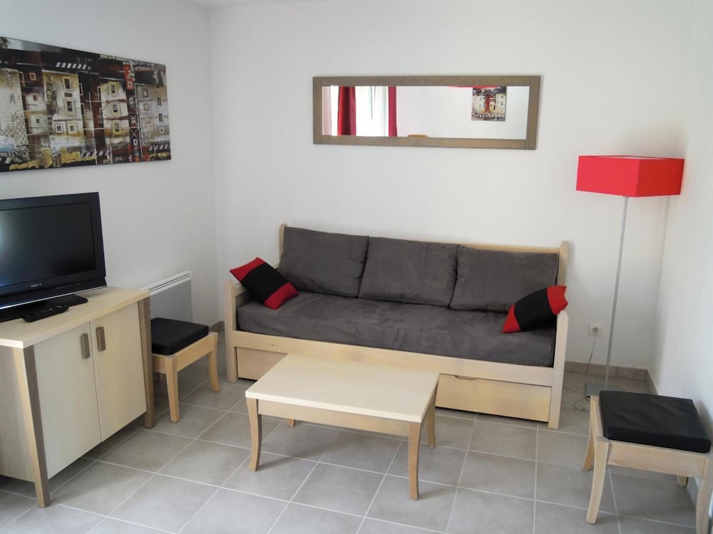 RESIDENCE LAGRANGE VACANCES LES BASTIDES DE LASCAUX 9/26