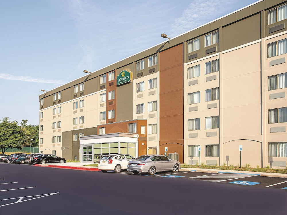 La Quinta Inn & Suites by Wyndham Baltimore N / White Marsh 1/46