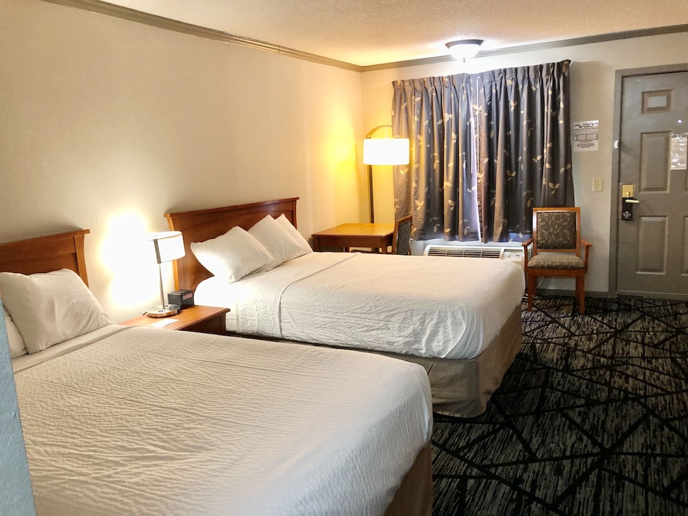 Days Inn by Wyndham Manning 9/16