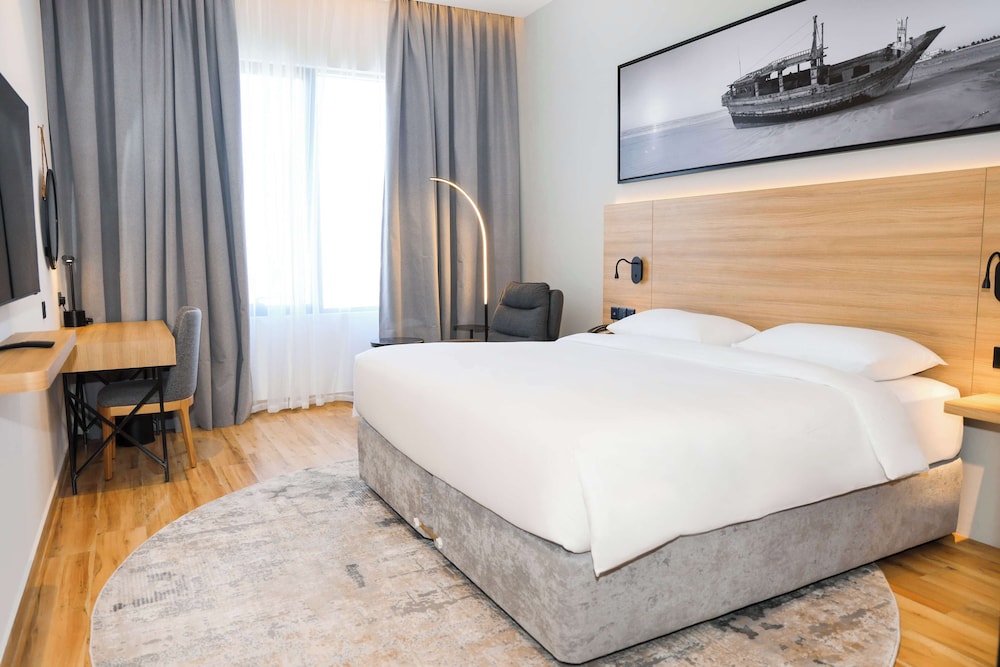 Park Inn by Radisson Muscat 4/50