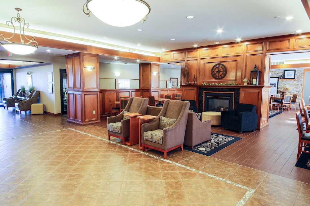Hampton Inn Waterloo Cedar Valley 7/55
