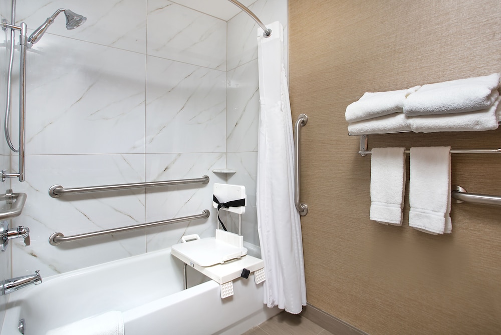 Holiday Inn Express Berea 14/44