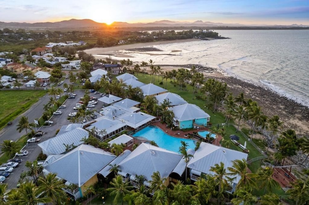 Dolphin Heads Resort 68/72