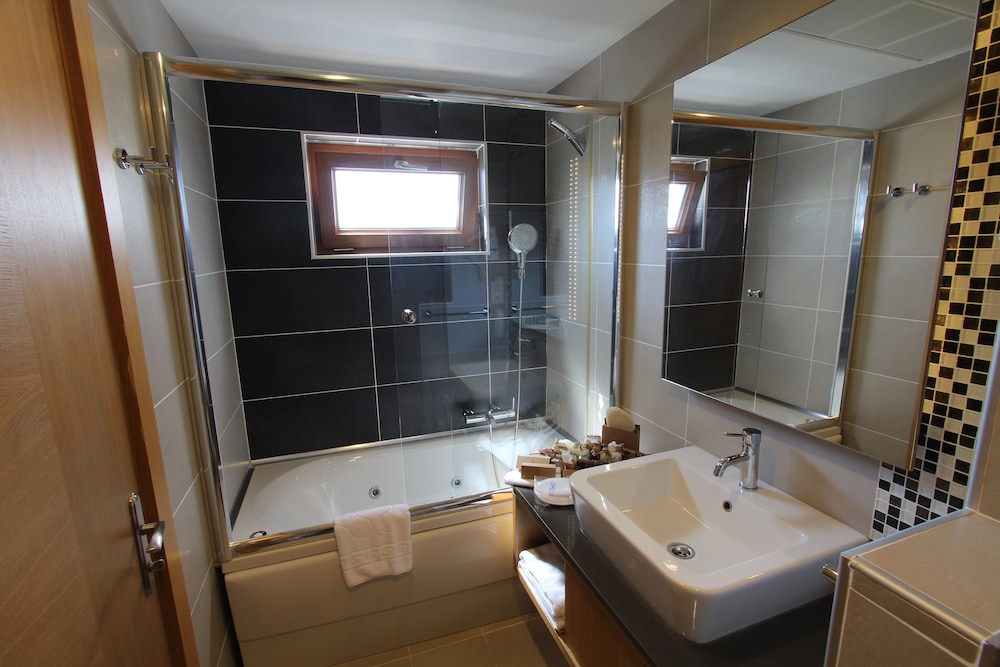 Olira Boutique Hotel & Spa 25/55