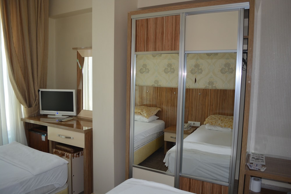 Yildirim Hotel 3/19