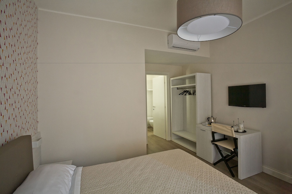 Domus Roma 27/30