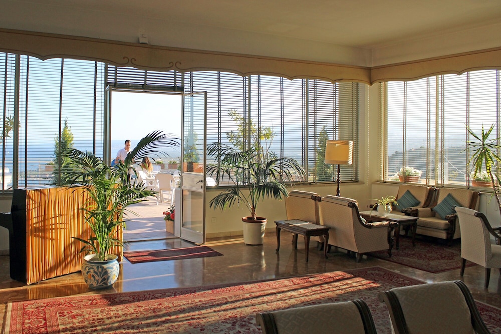 Mediterranee Hotel 32/63