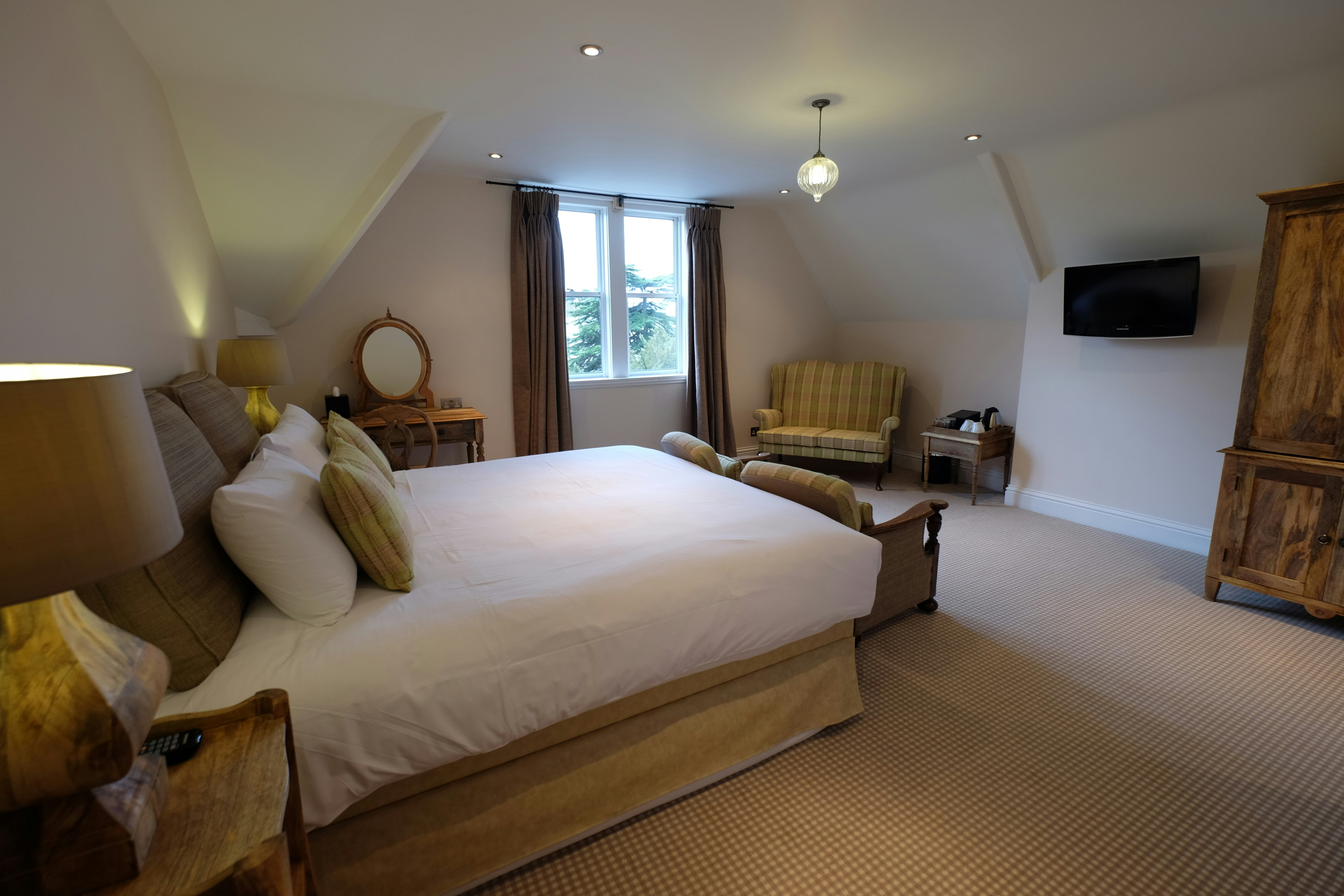 Cotswold Grange Hotel 2/11