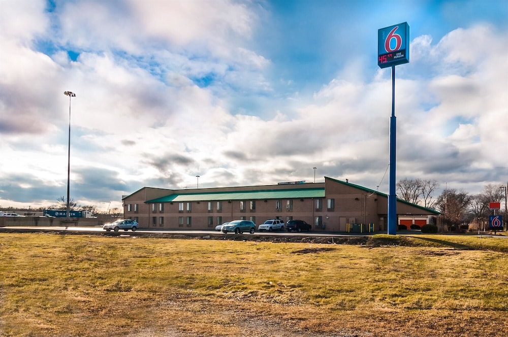 Motel6 Lansing, IL - Chicago South 39/41