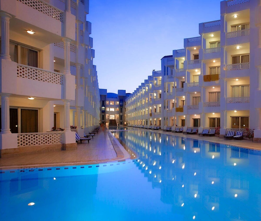 White Valley Palace in HURGHADA