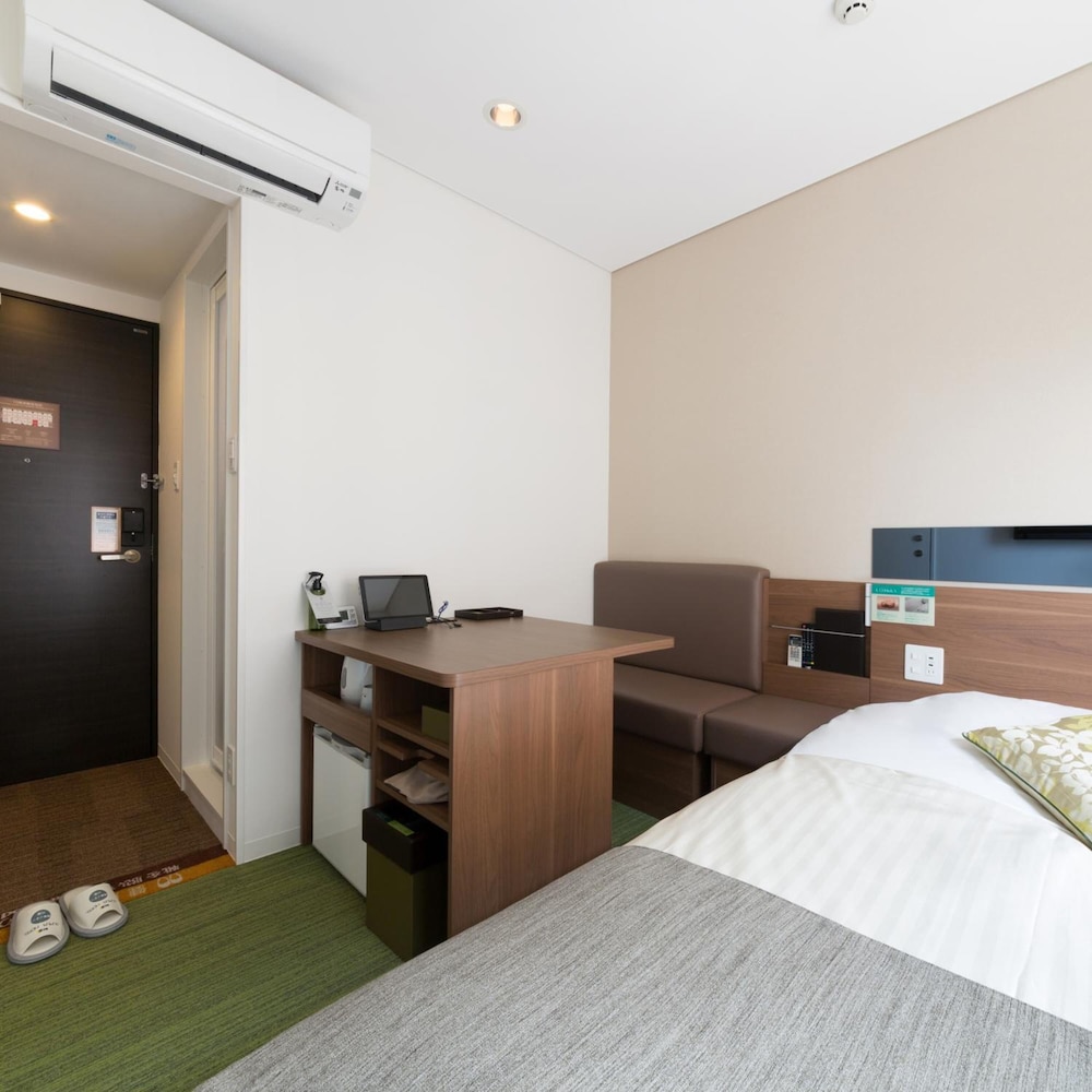 Super Hotel Lohas Hakata Station Chikushi Exit 17/36