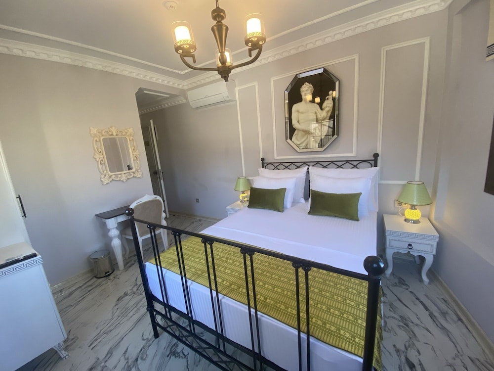 Villa Ephesus Special Class 17/63