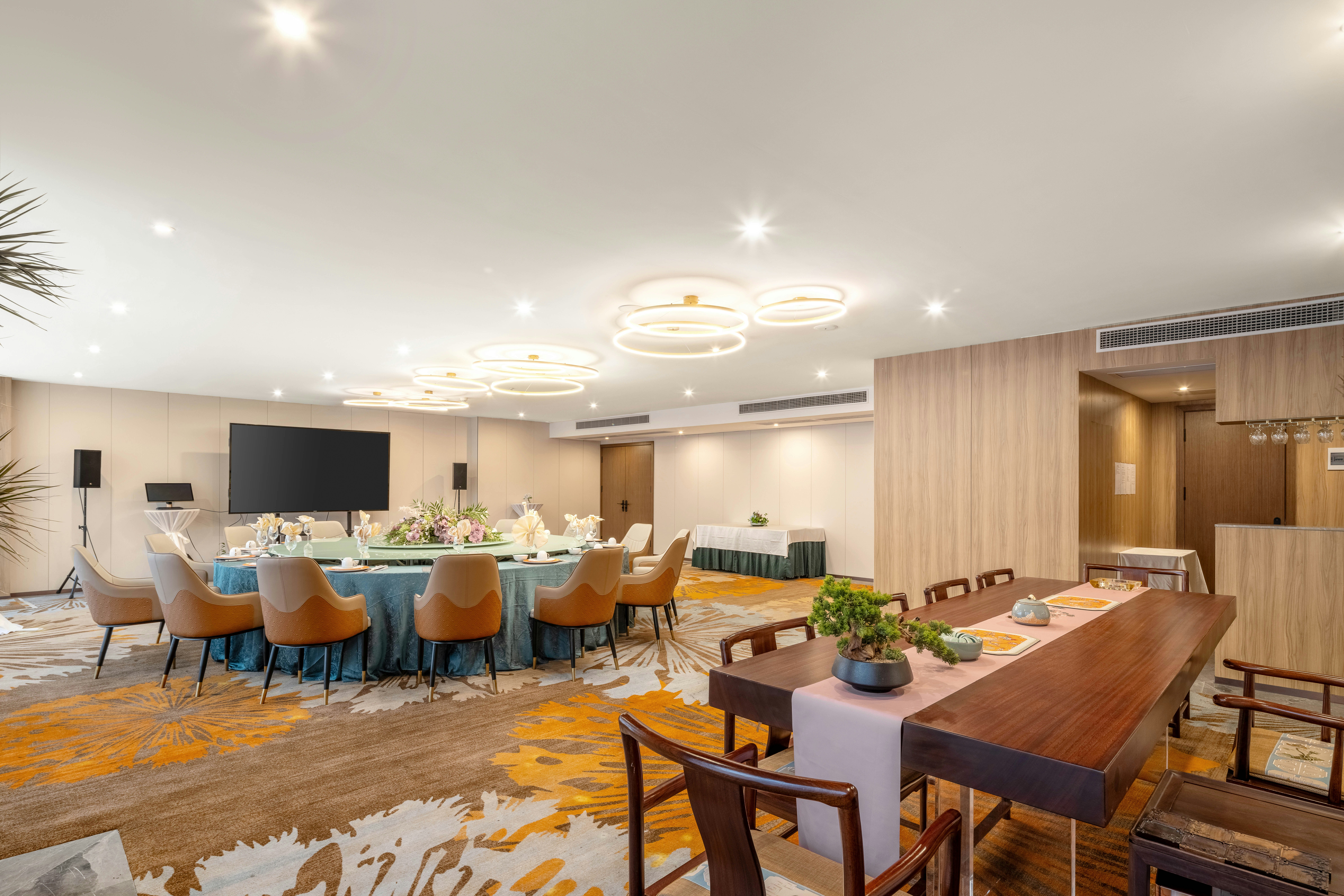 Hilton Garden Inn Jiangmen Xinhui 54/64