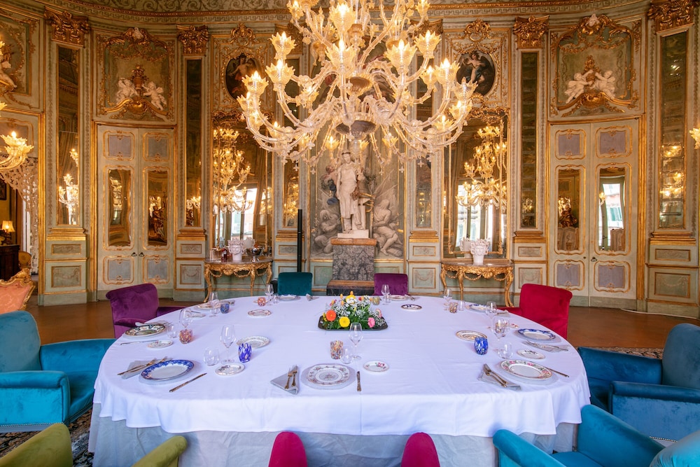Palazzo Doria Napoli 37/50