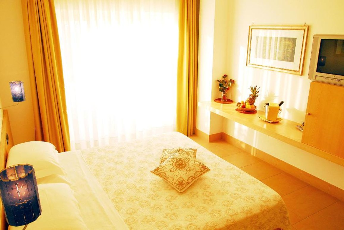 Hotel Degli Haethey 12/21