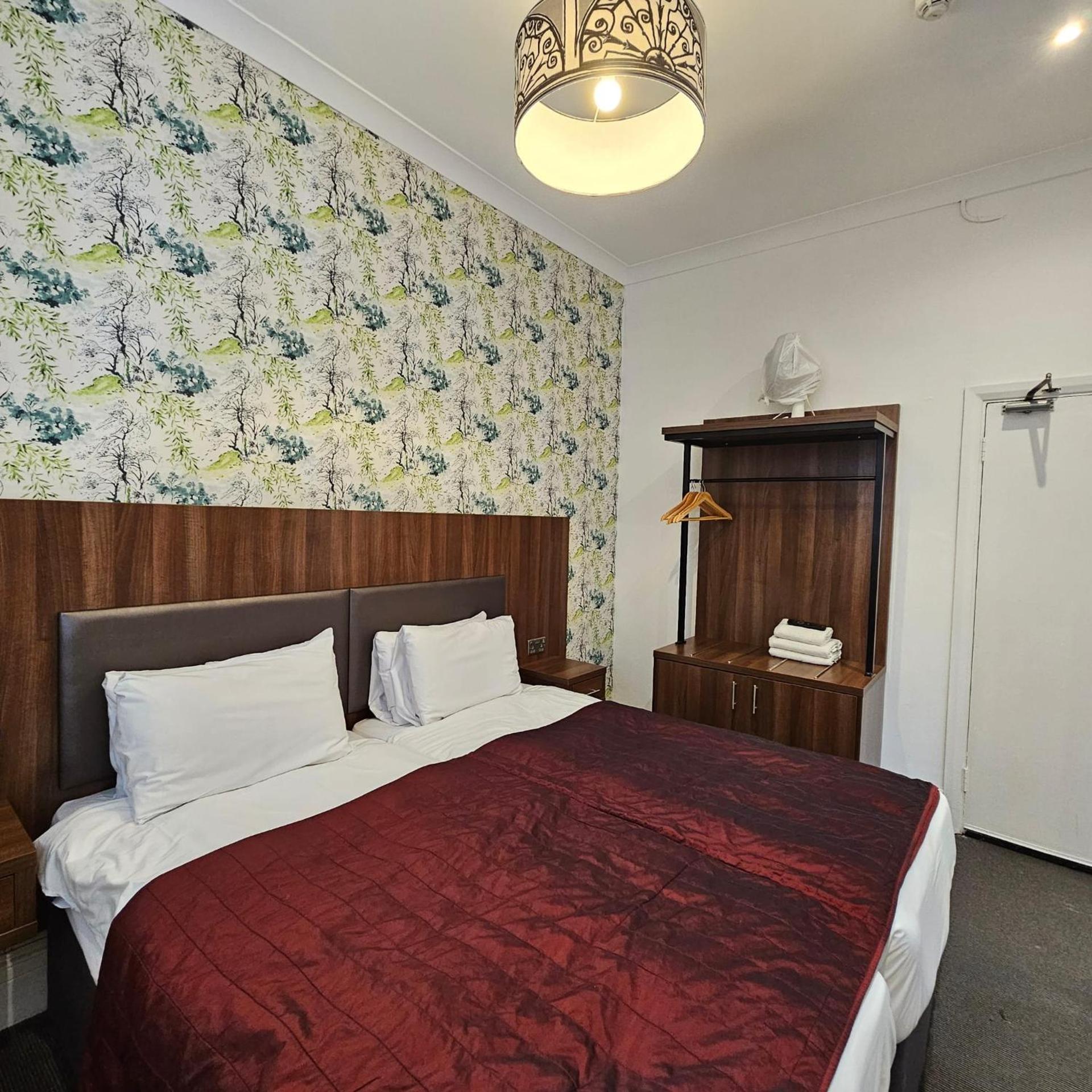 Chelsea House 7/37