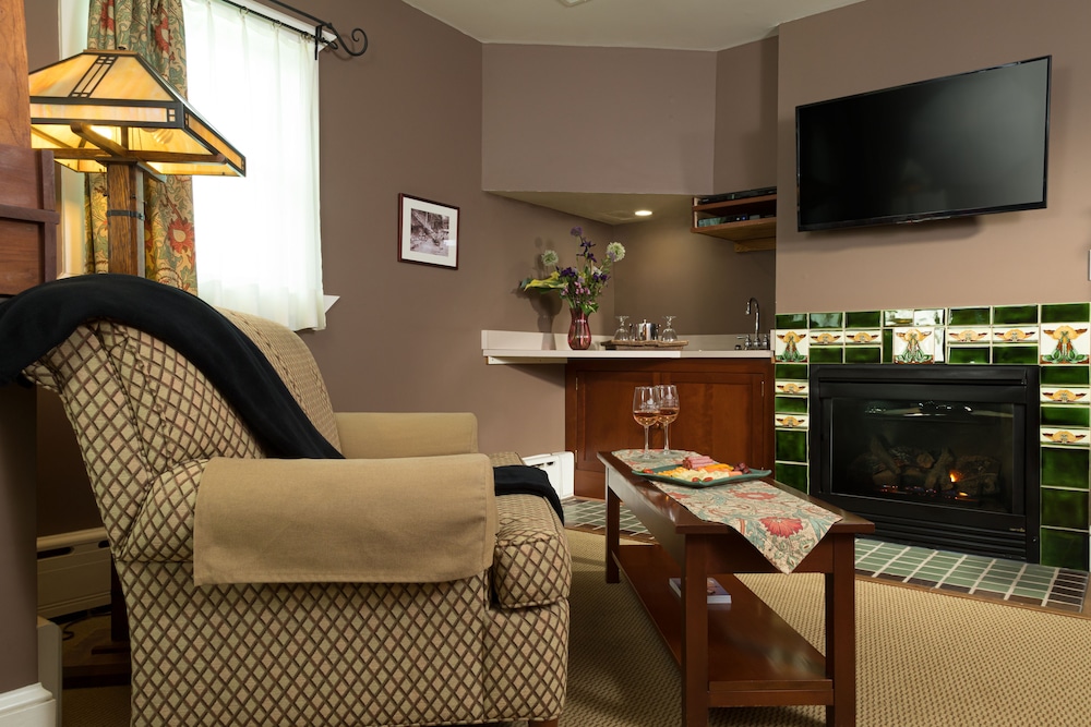 Lake Pointe Inn 34/50
