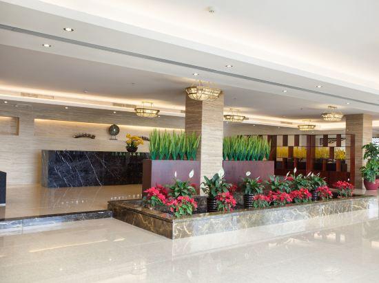 Qiaodu Hotel (Jiangmen Light Rail Station) 11/37