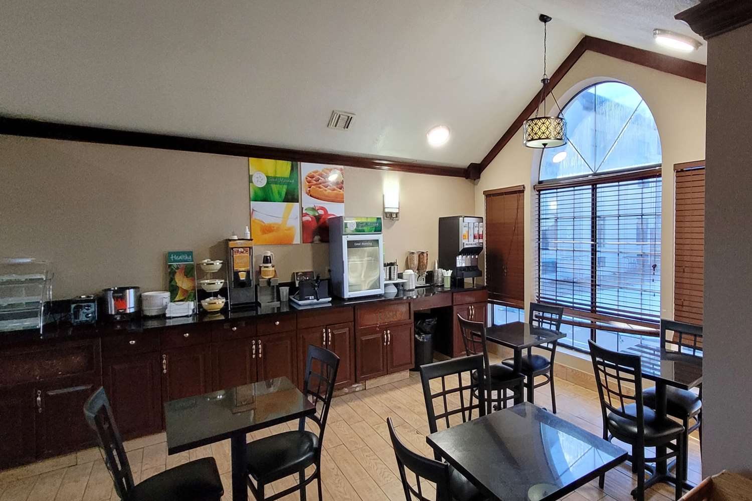Quality Inn & Suites Columbia I-70 29/34