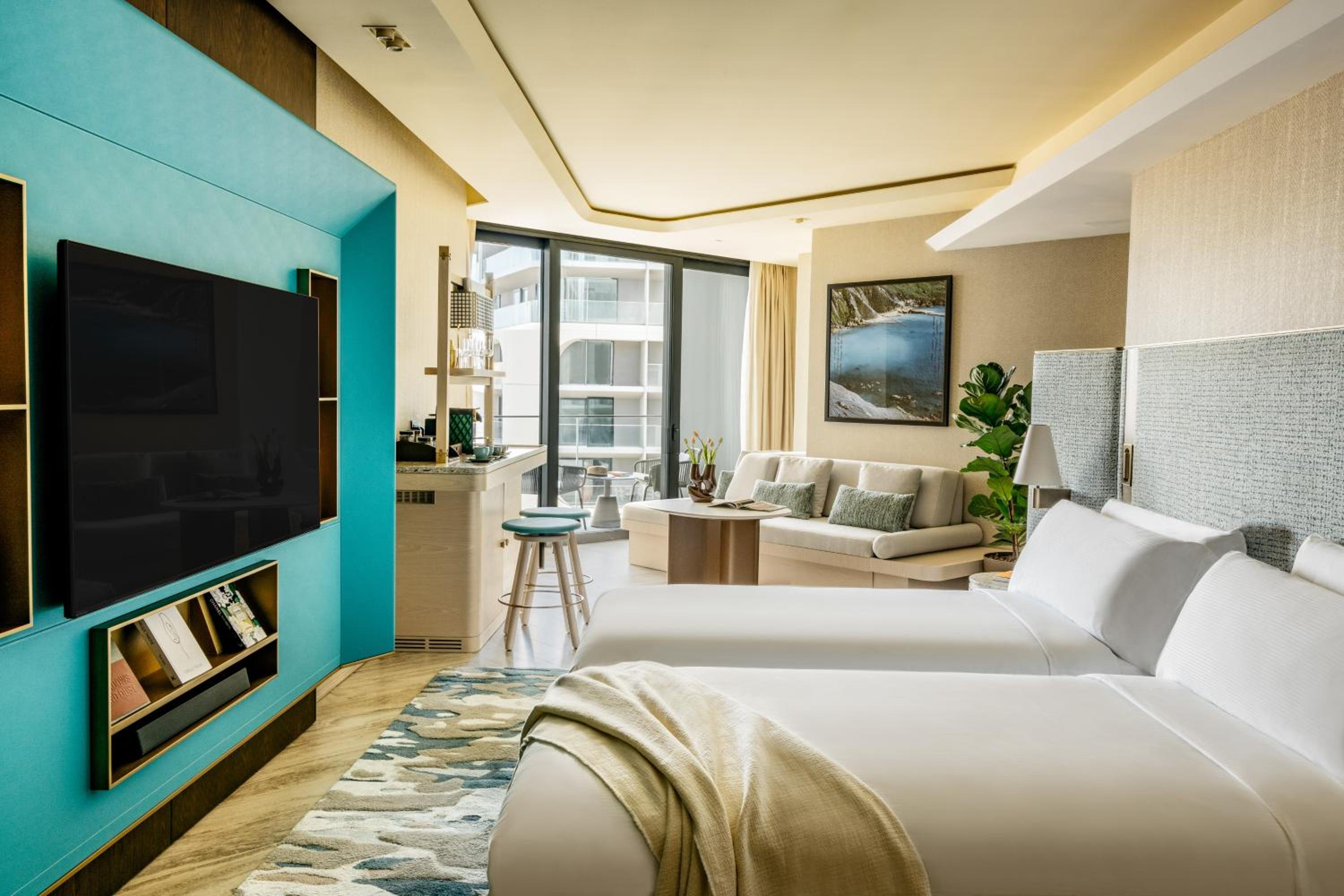 Extra Me, Suite, Double Bed, Sofa