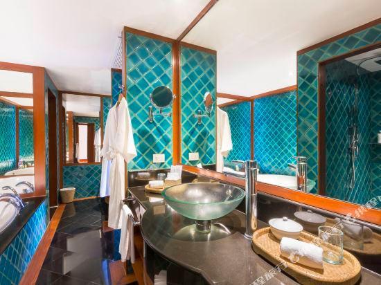 Club Med - Phuket Holiday Villages Thailand 10/10