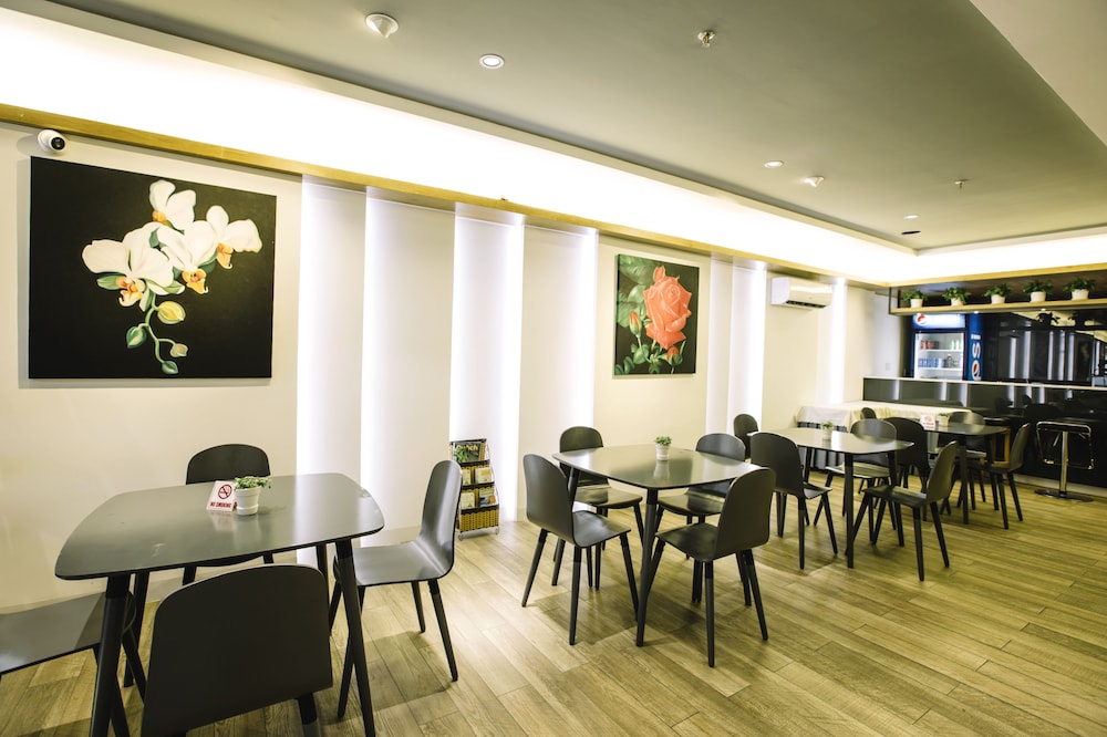 A25 Hotel - 142 Bui Thi Xuan 52/63