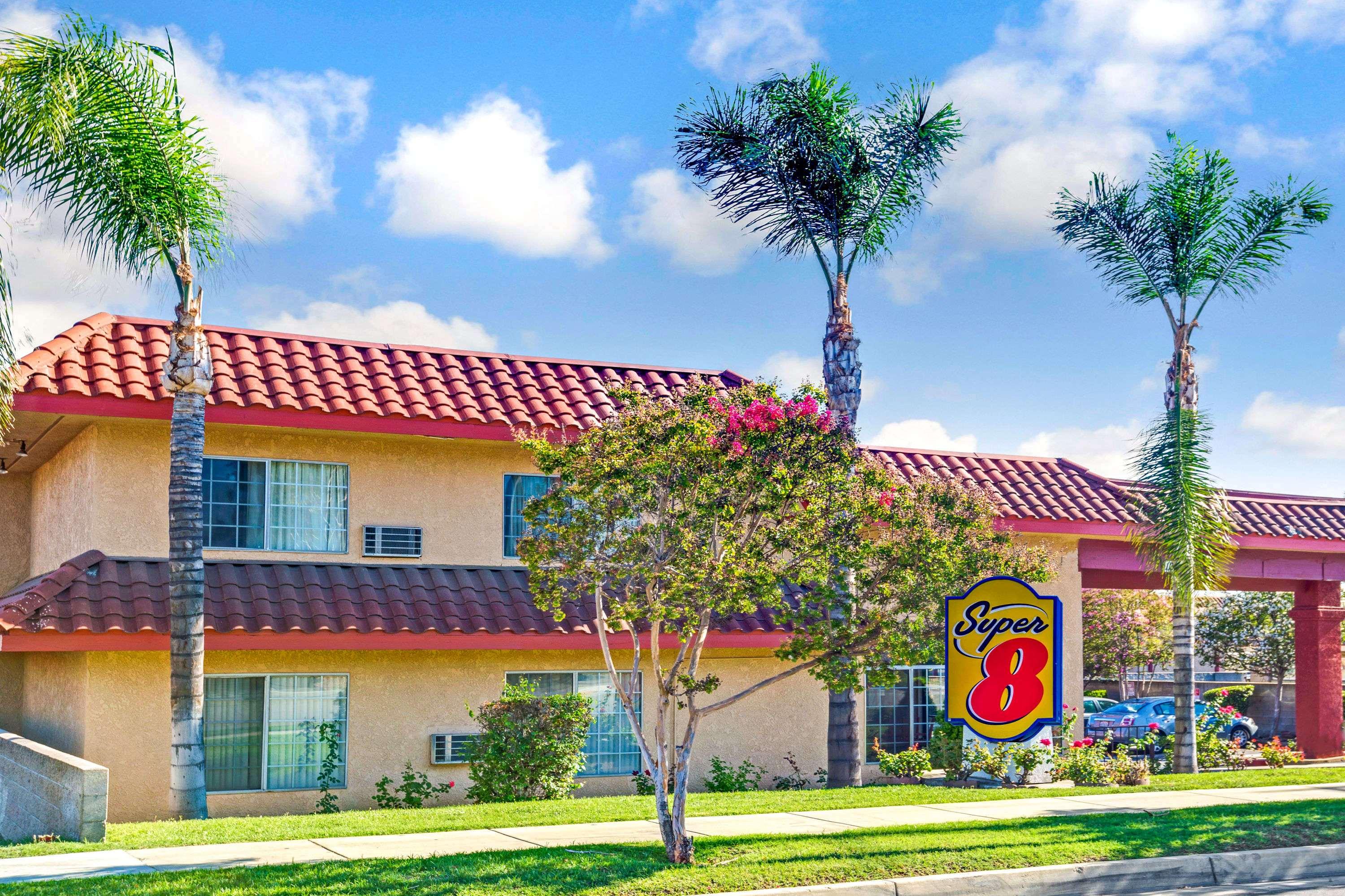Super 8 by Wyndham Upland Ontario CA 14/17